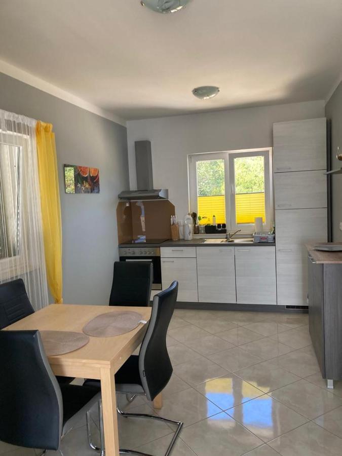 Modern Seeview Apartment Maslenica With Free Wifi, Free Parking, 300M From Beach Kültér fotó